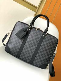 Picture of LV Mens Bags _SKUfw147523897fw